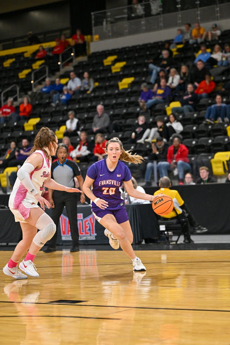 UEAthletics_WBB's tweet image. End 3Q | UE 42, Illinois State 42

10 more minutes for a spot in the MVC Championship!

🏀 #ForTheAces x #PlayToWin