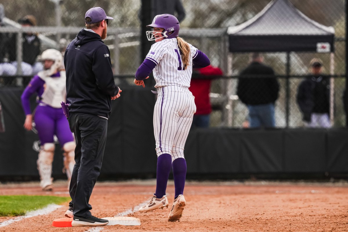 Northwestern Softball tweet media