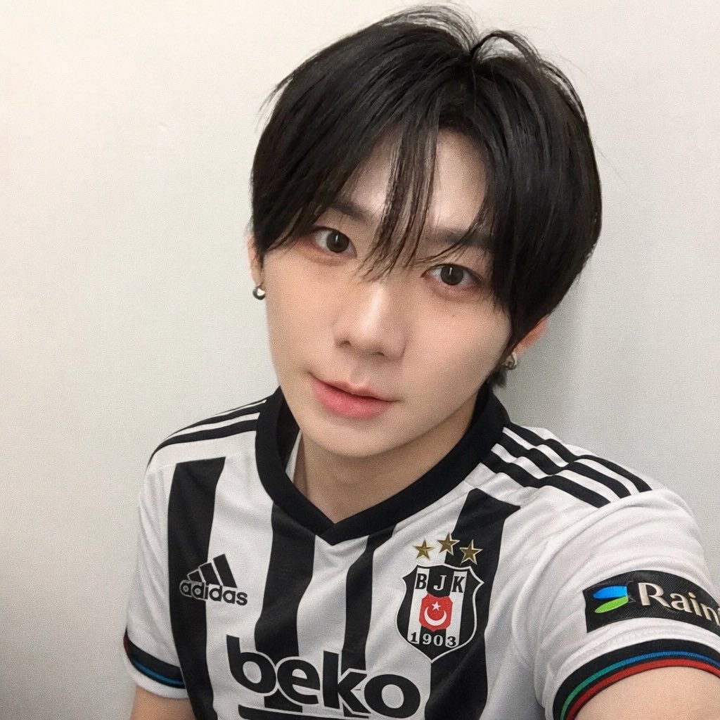 mmchkmyouknowme's tweet photo. 🖤🤍 #박한 🦅 https://t.co/hHTiXpwuRX