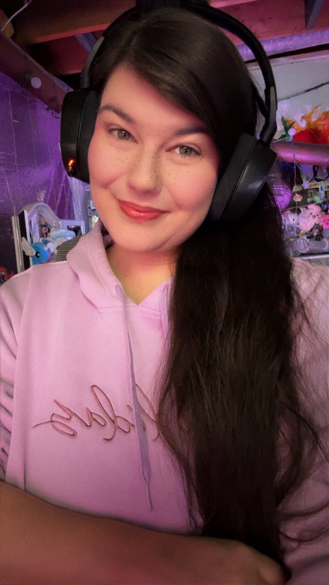 Divatopia tweet media