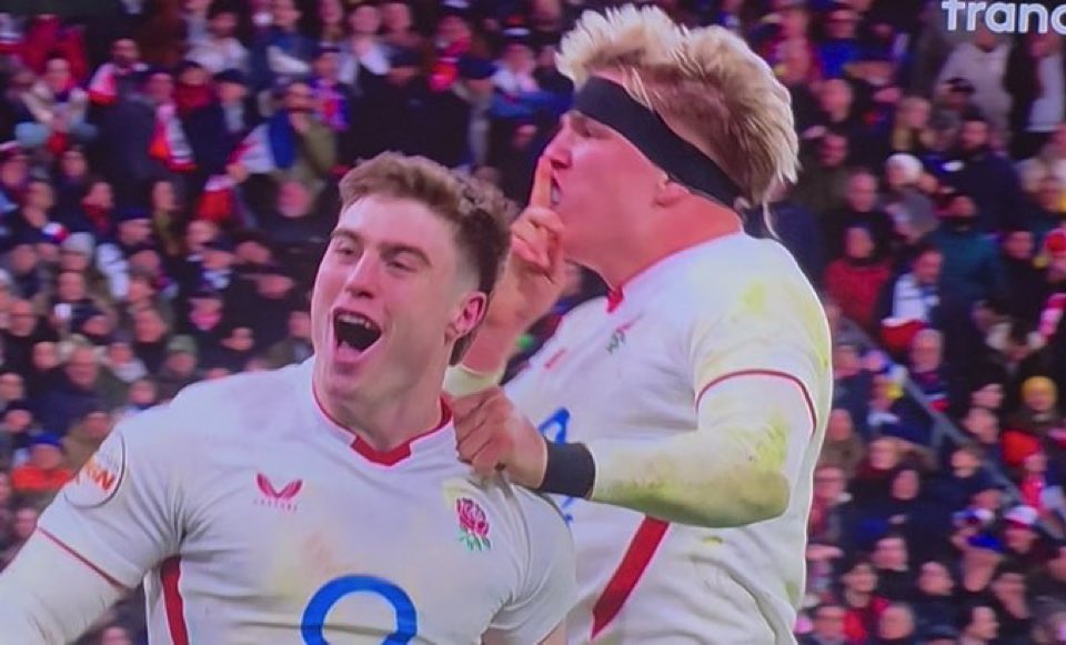 Biza_Many tweet media