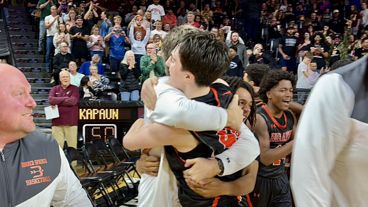 Sports in Kansas tweet media