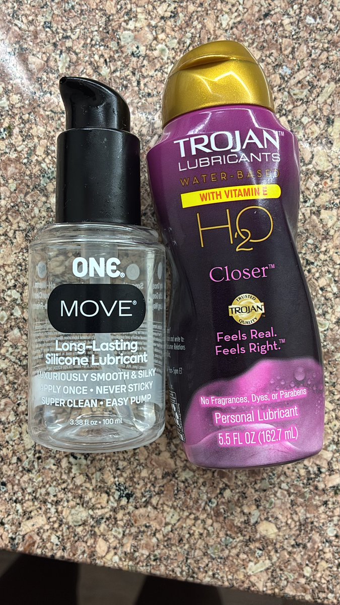 Pick one and why in the comments ⬇️
I like H2O better 🤷🏾‍♀️