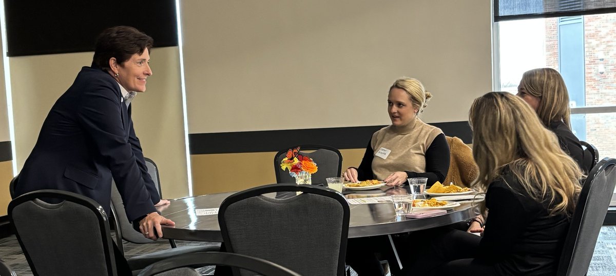 Dr. Amy Thompson tweet media