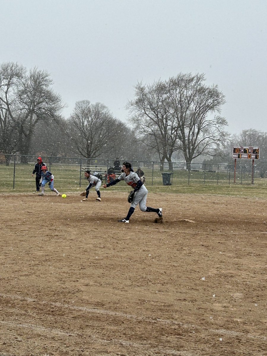 Zoe Daly tweet media