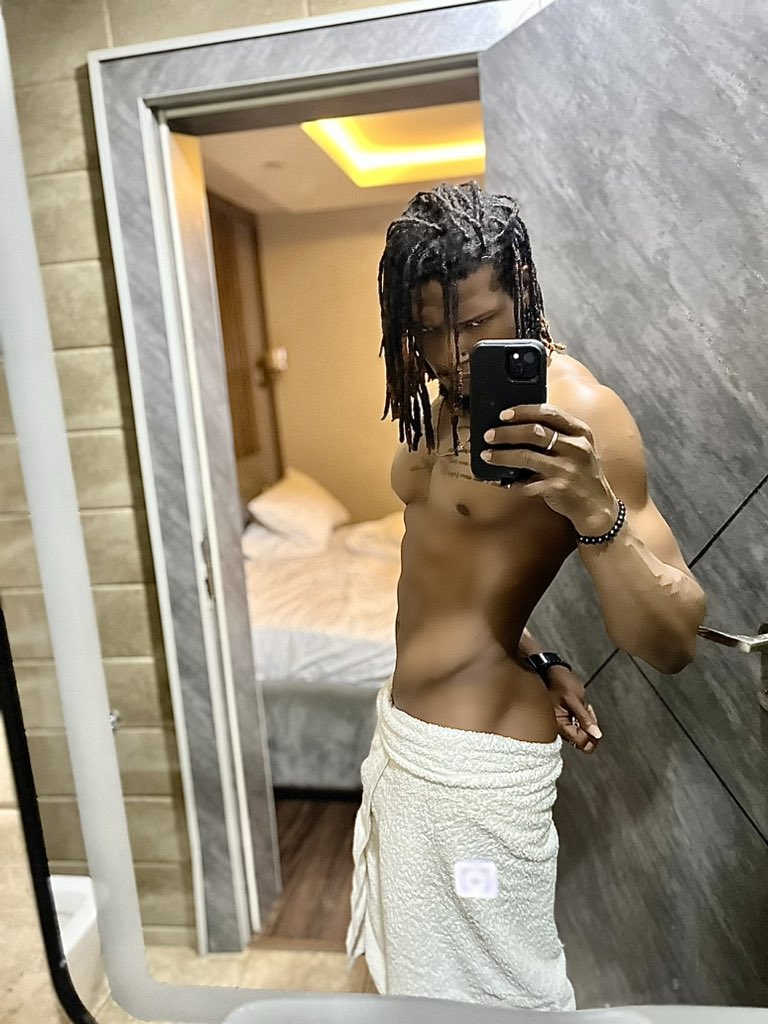 haridaking tweet media