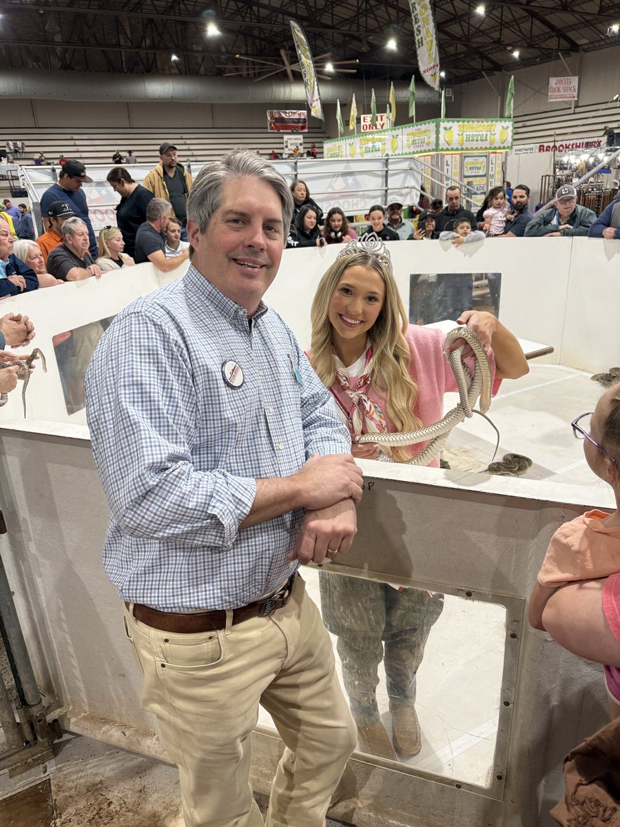 Tom Sell tweet media