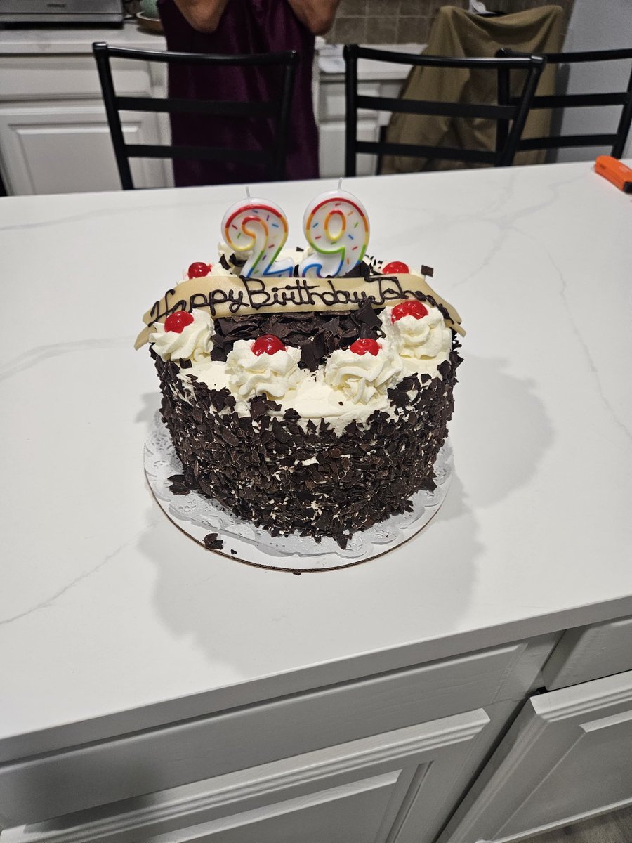 Jonathan tweet media