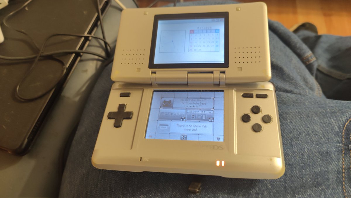 Jon Davies tweet media