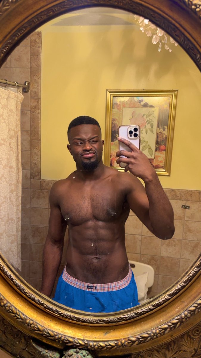 Armani Kayos ✨ tweet media