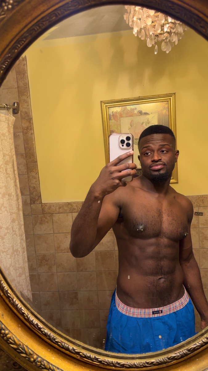 Armani Kayos ✨ tweet media