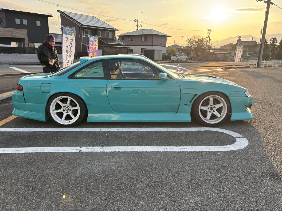 あいと tweet media