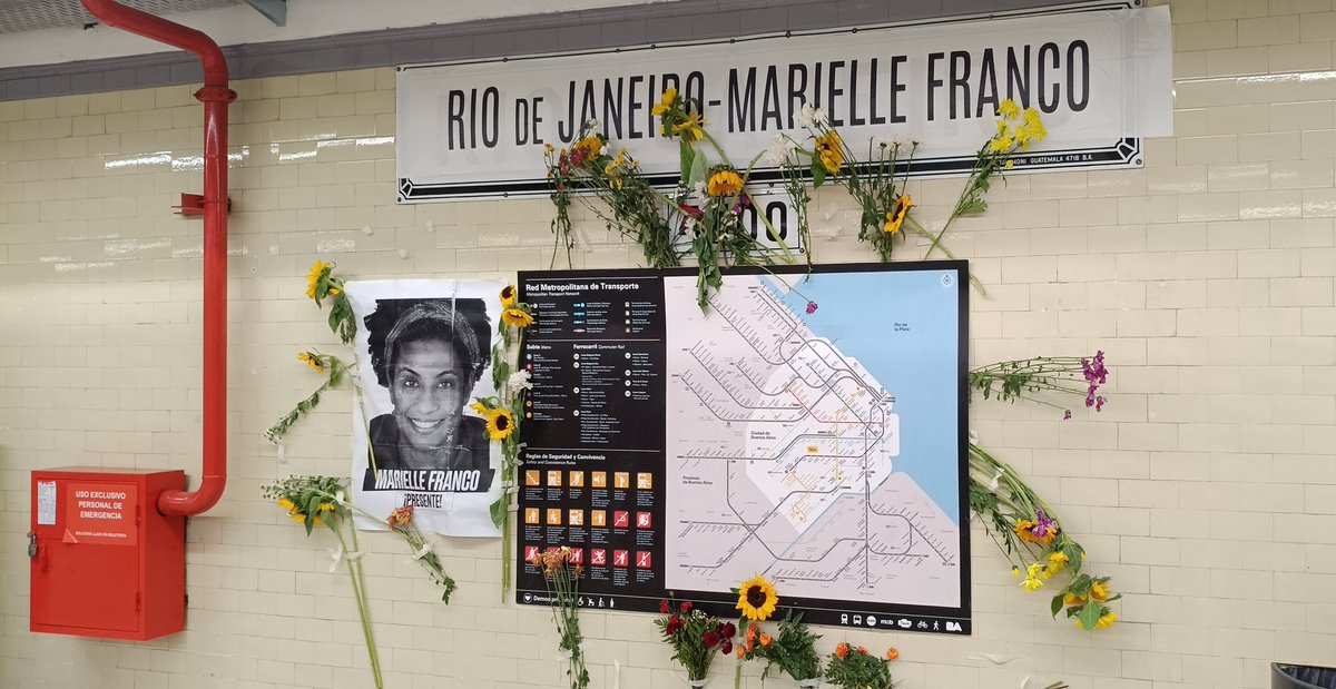 MysteronA's tweet image. Qué mierda es esto en la estación Río de Janeiro de la #LineaA?
#VamosAAuditarElSubte