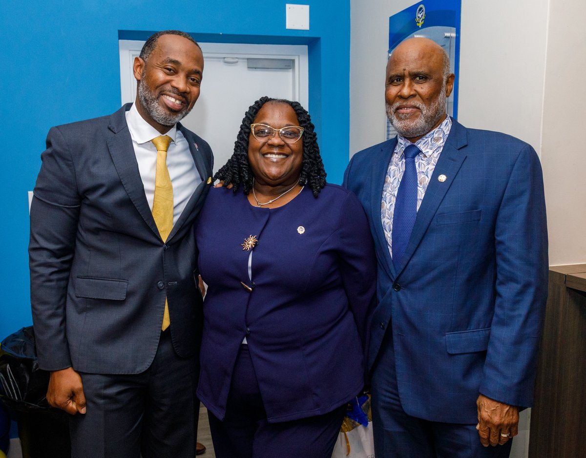 Premier David Burt tweet media