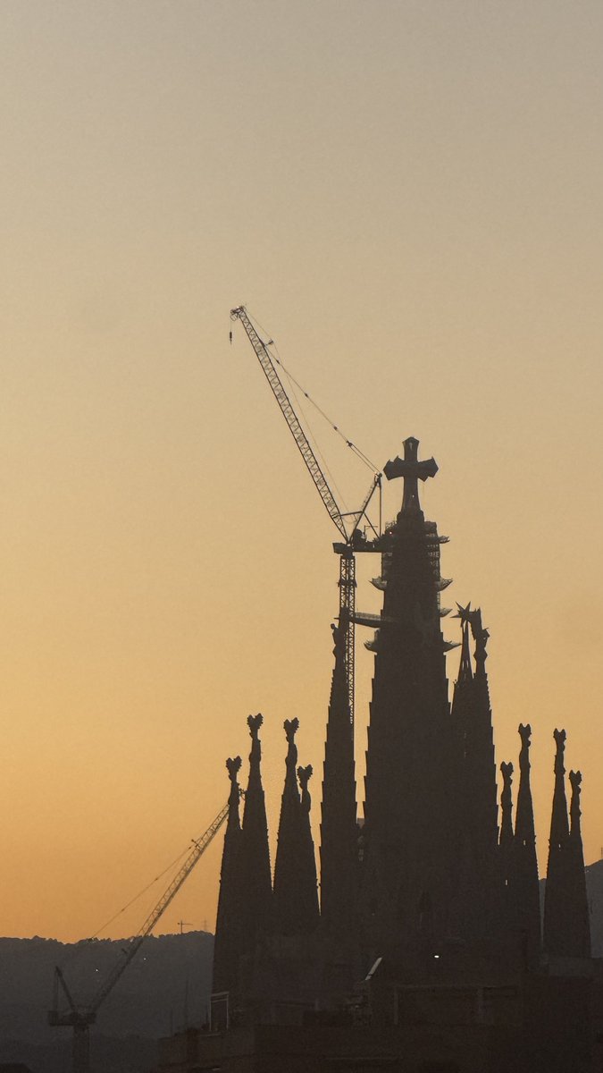 francoisgarcia's tweet image. Merci #antonigaudi ⁦@sagradafamilia⁩