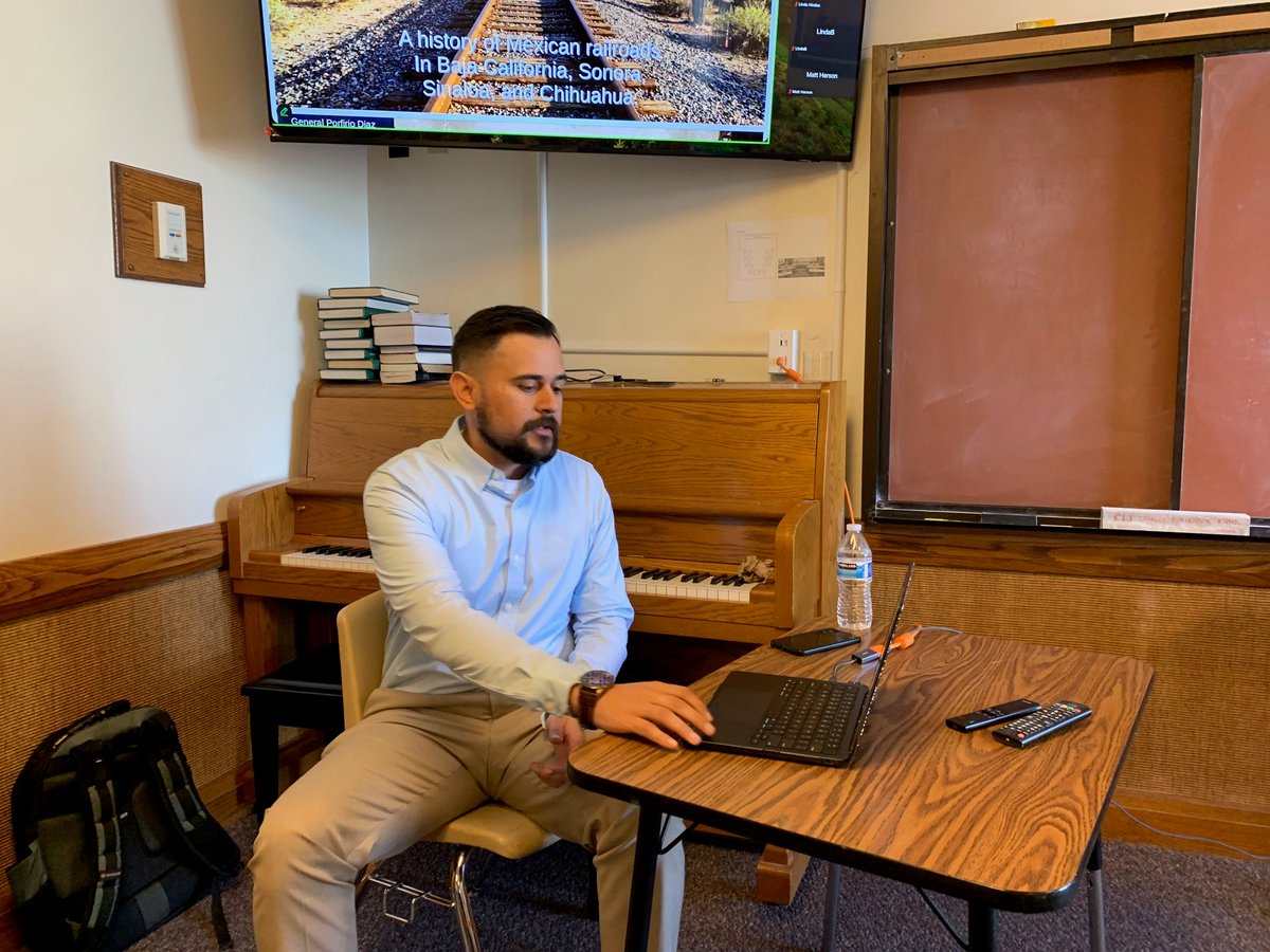 indigenousmex's tweet photo. Thanks to all those who came to Jonathan's Rodriguez's interesting presentation about the History of the Mexican Railroads:  25 people in the classroom and 14 people on zoom. https://t.co/LnzpuBLON8