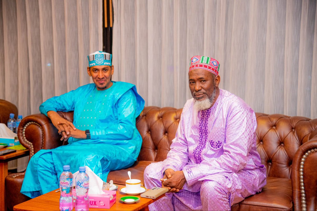 السفارة في كوناكري tweet media