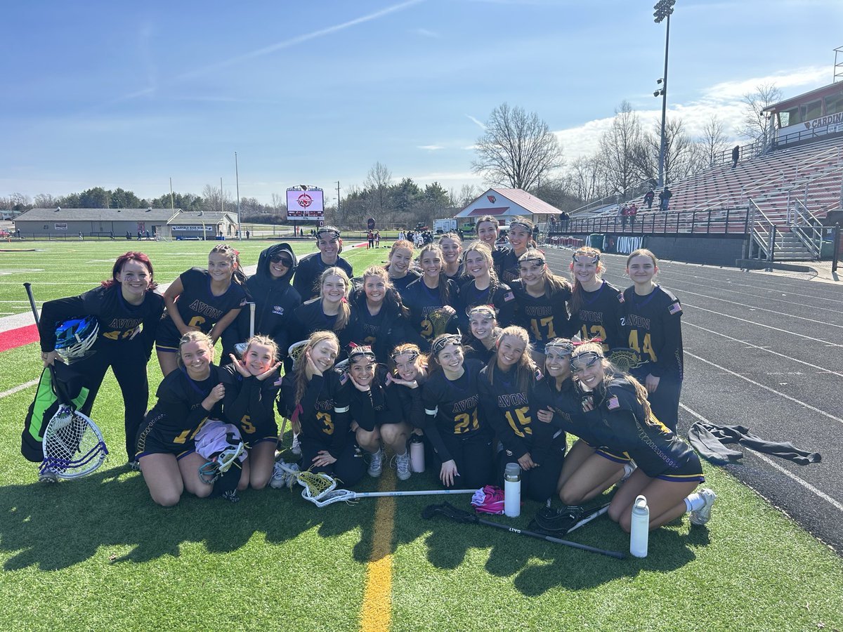 avongirlslax tweet media