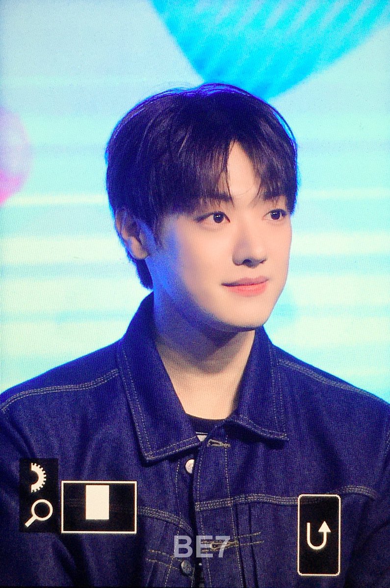 Be enormous '7' tweet media