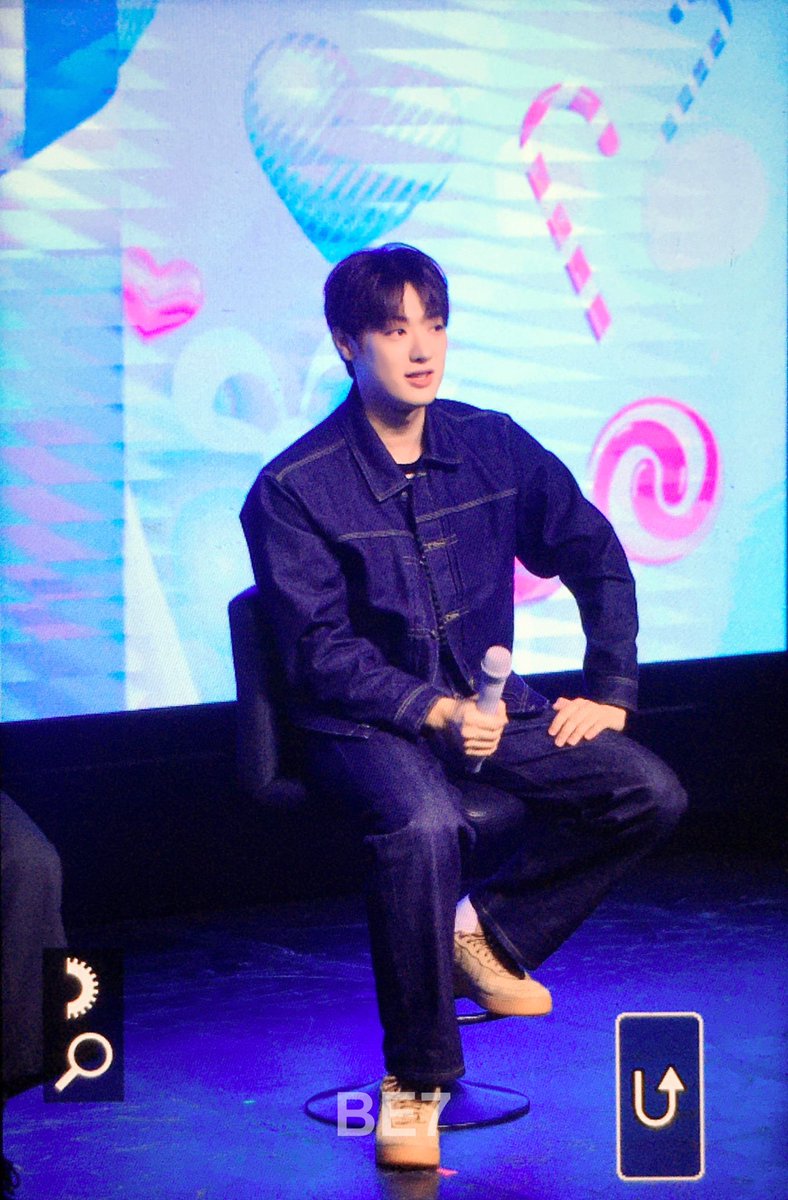 Be enormous '7' tweet media