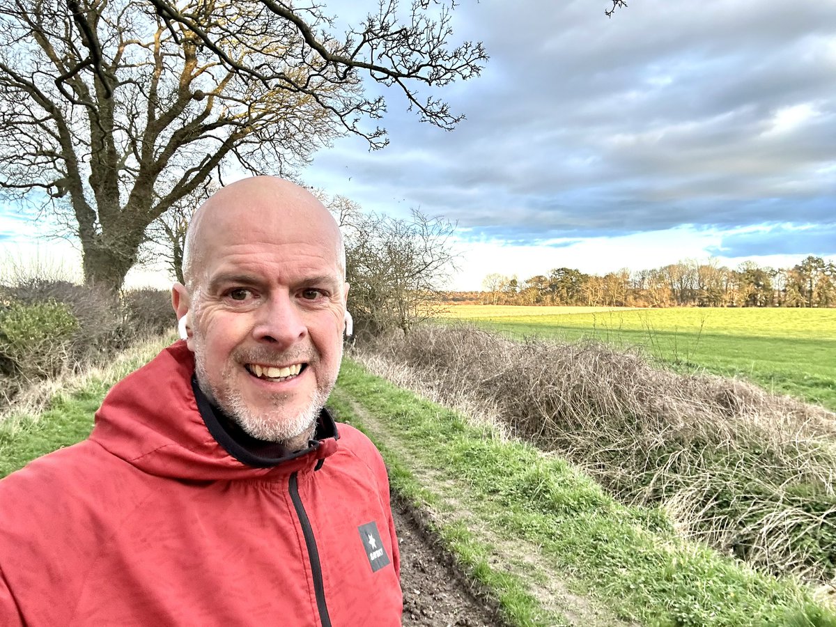 The Hutch Runs tweet media