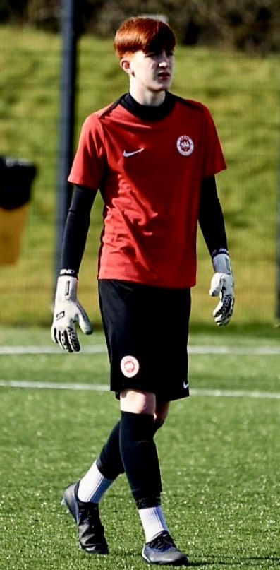 4m💥 goals in with his left 🦶@ training, till playing across back line in friday school 🏆 final,. To jumping back in2 nets as sweeper keeper 2day &amp; keeping clean sheet - till he got subbed 2nd half to give other keeps mins. Don’t 🤷‍♂️ where he gets his versatility 4m, but l♥️ it.