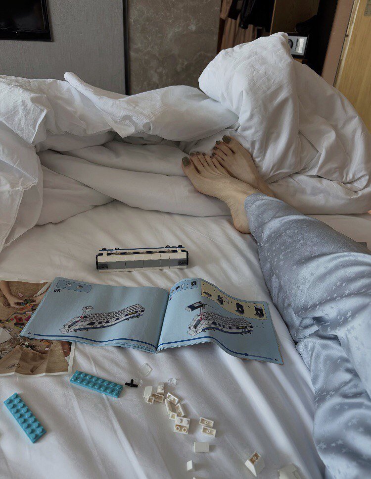 Charming groundhog tweet media