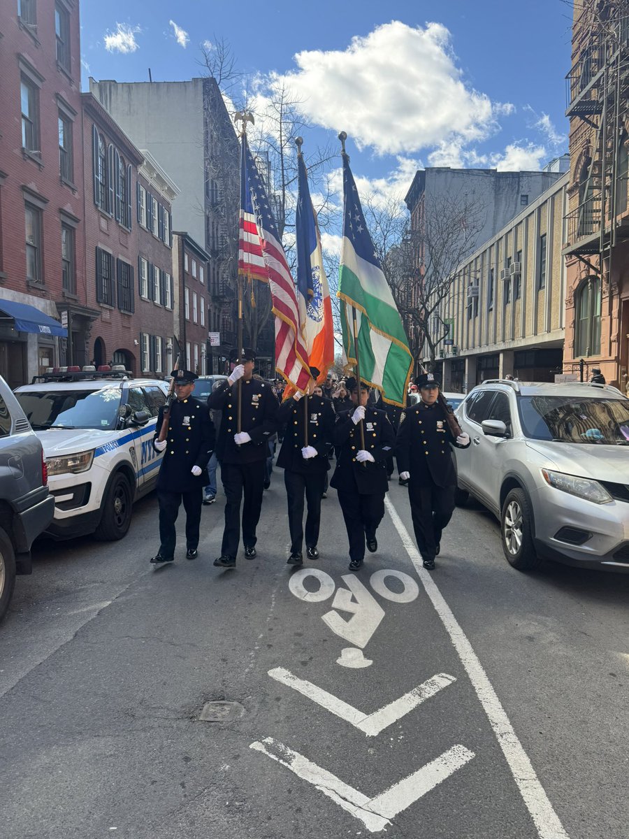 NYPD 6th Precinct tweet media