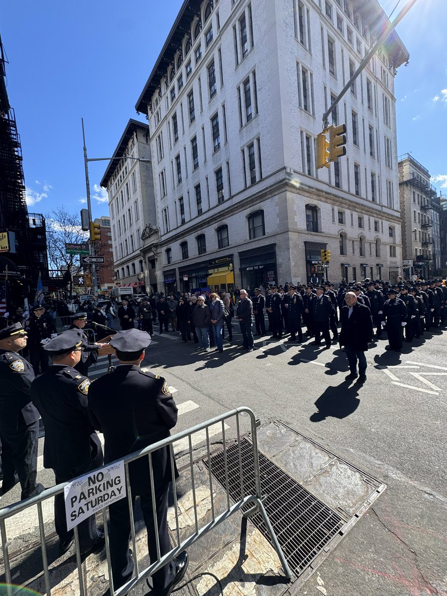 NYPD 6th Precinct tweet media