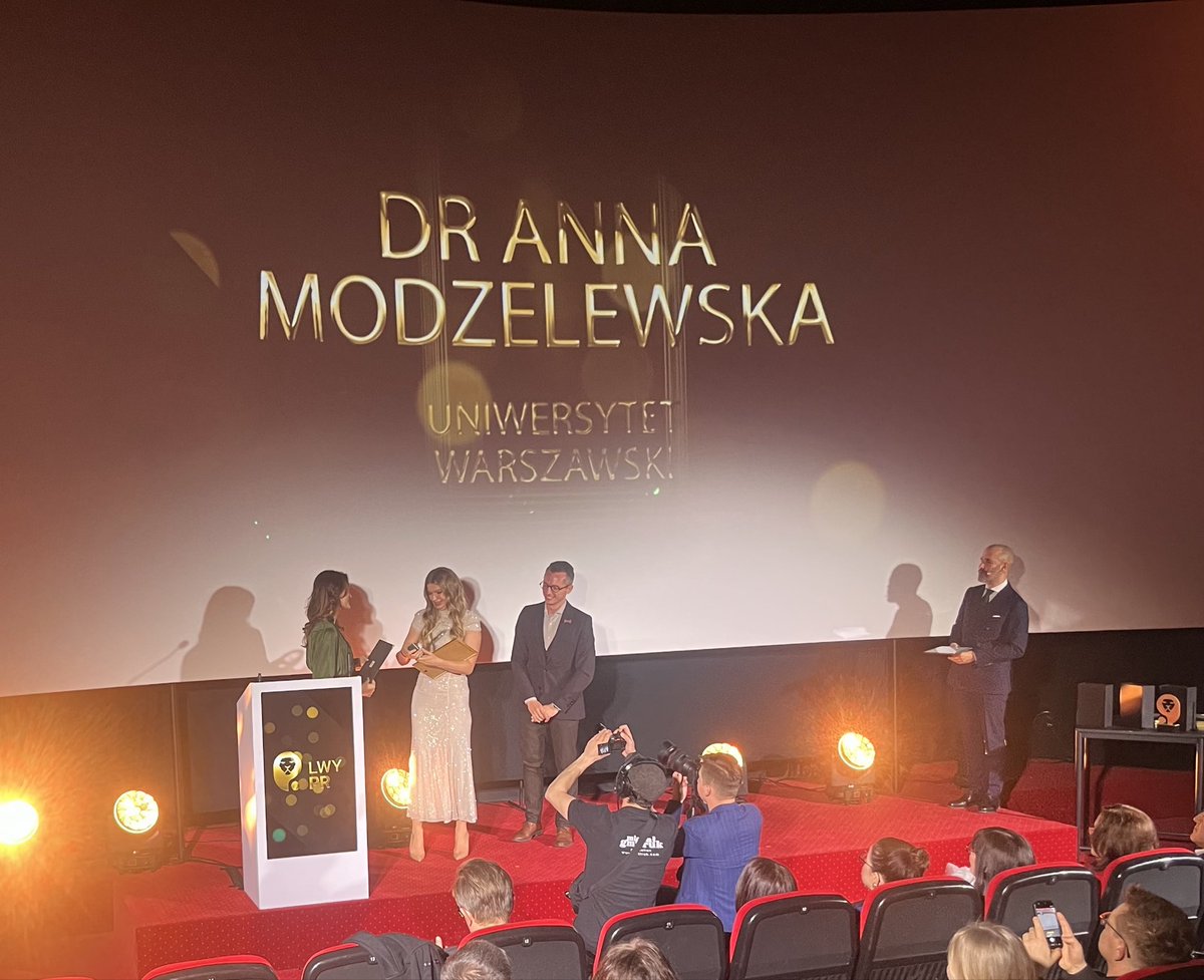 Uniwersytet Warszawski tweet media