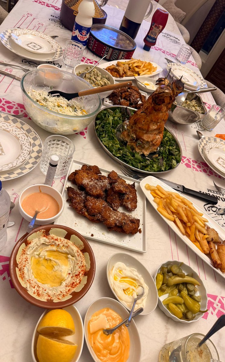 جود🤷♀️🌸👒💅🏻💞🇱🇧 tweet media