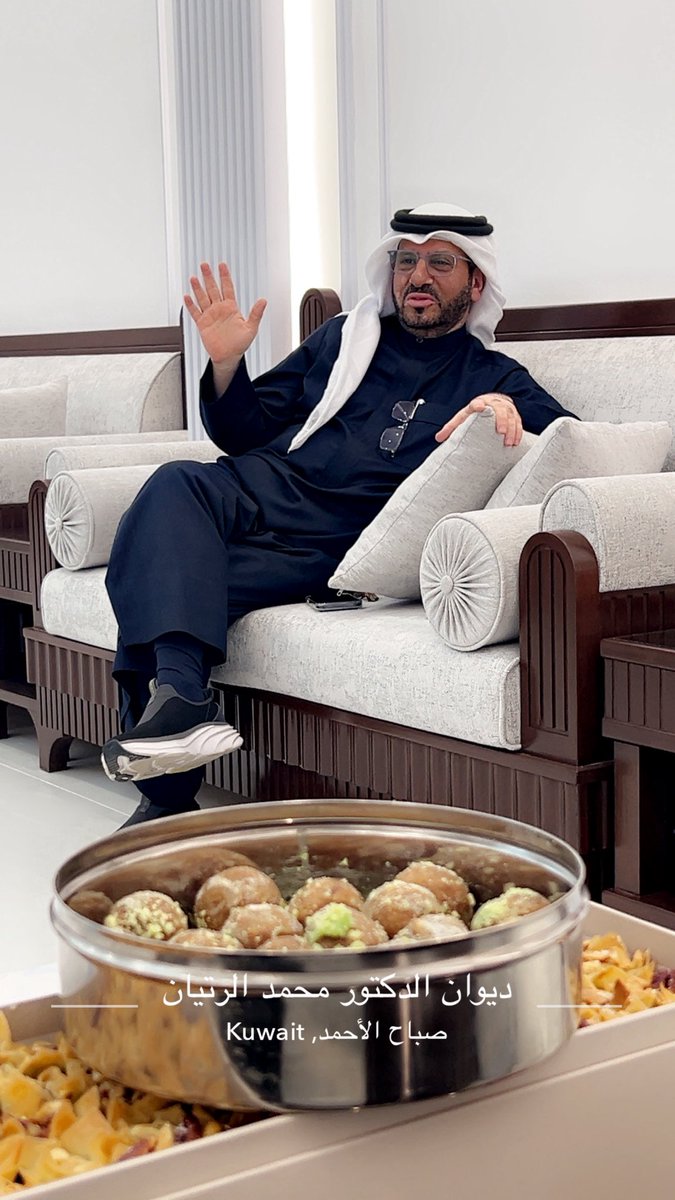 mfrreh_al_subey's tweet photo. تشرفت وتكرّمت بزيارة ديوان الدكتور : محمد الرتيّان العرجاني

وكان لي شرف اللقاء به في ديوانه العامر بوجود جيرانه الكرام

الدكتور : ناصر بن هادي الجعيدي والأخ : فلاح بن مرهان

في مجلس عامر بالمحبة وطيب اللقاء.

أكرمتنا بأخلاقك وبأفعالك يابونادر

@M_retayyan 

#مدينة_صباح_الأحمد https://t.co/S667eAlH21