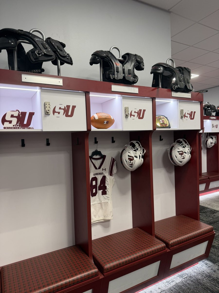 Andrew Charlebois tweet media