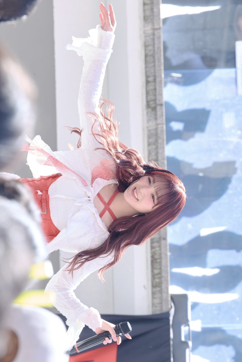 3bjr1_1's tweet photo. 女優としてももちろん頑張ってほしいけど、やっぱ現時点で1番輝いてる姿だしこれからも歌って踊り続けてほしいなー
あの3人以外でグループ組むつもりも無さそうだし、ソロは出来ても性格的にやらないかなー🤔

＃愛来 https://t.co/eNeLnWcsgA