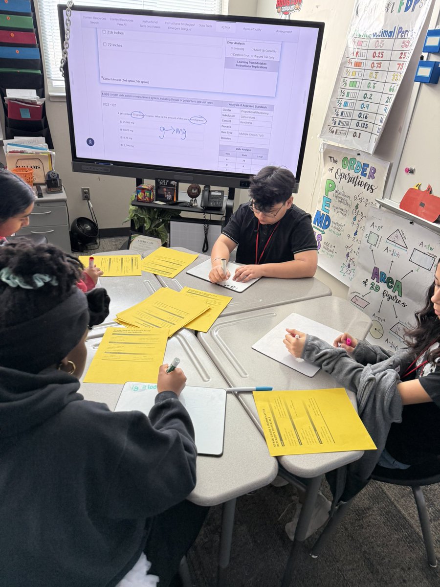 KWilliamsDLD's tweet photo. Learning doesn’t stop on the weekend. Our students worked hard, asked great questions, and strengthened their skills to stay on track for success.#Saturdaytutorials https://t.co/TYw3vaJkjH
