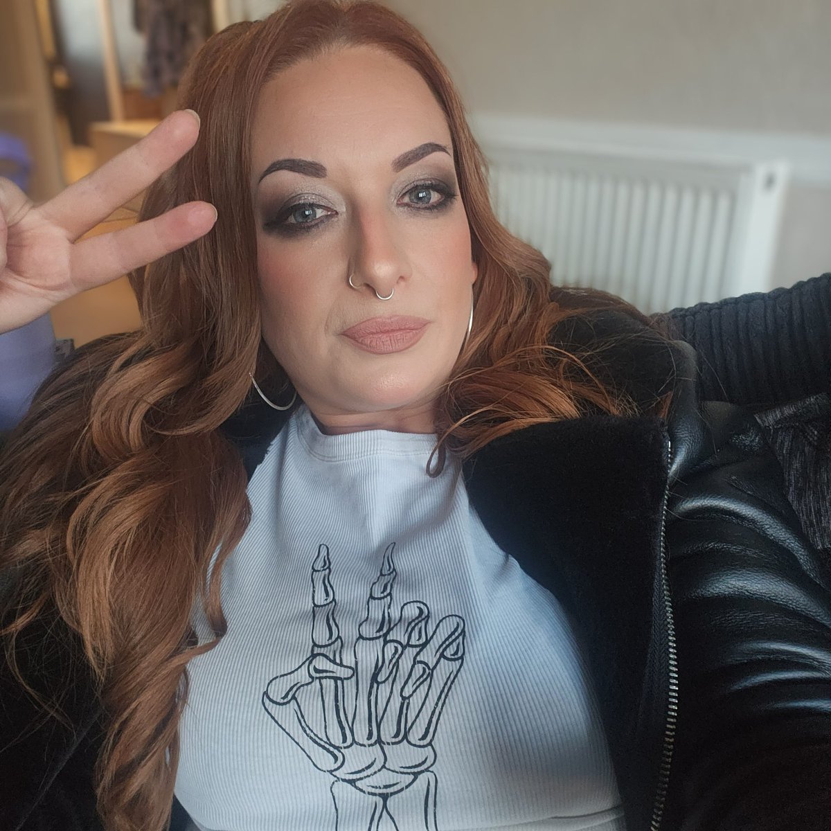 Absolutely hingin and waiting on ma chinese (I absolutely do not look like this now)