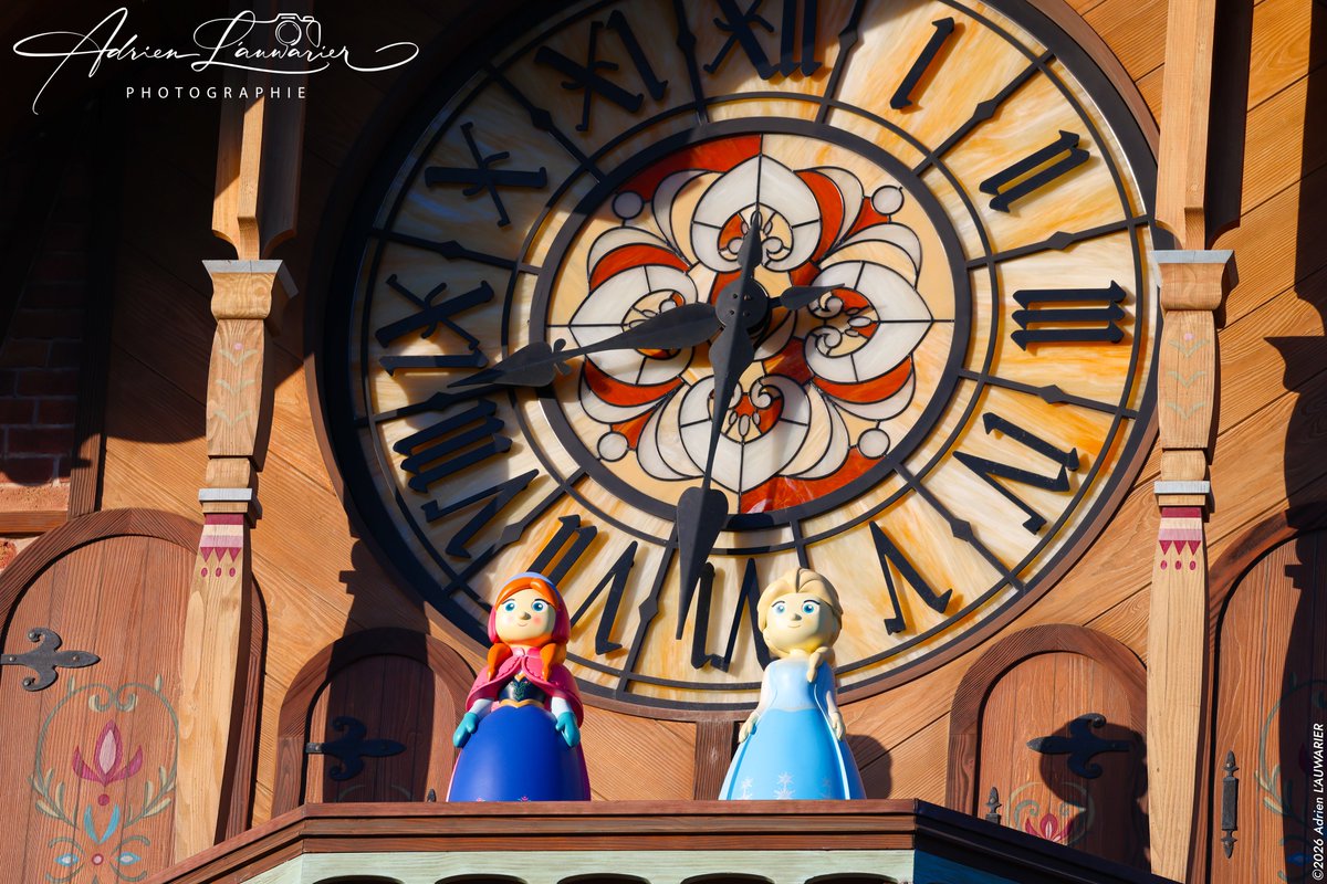 adrienlauwarier's tweet photo. ❄️ LE MONDE DE LA REINE DES NEIGES & ADVENTURE WAY ✨
J-15 Avant l'inauguration de Disney Adventure World et l'ouverture du Monde de La Reines des Neiges... 🎉🎆
Meet Oaken, Mossie Le Bébé Troll, Minnie et la Fanfare Disney 🎺🎶
#DisneyAdventureWorld ✨ #WorldOfFrozen ⛄️ #AdventureWay 🌺 #DisneylandParis 💫 #DisneyParks
📍Parc Walt Disney Studios (Disney Adventure World), World of Frozen & Adventure Way @DisneylandParis  Paris

📸©2026 @adrienlauwarier