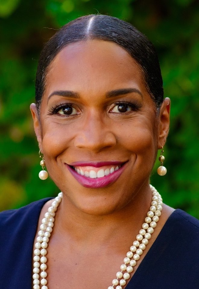 Politics & Poll Tracker 📡 tweet media