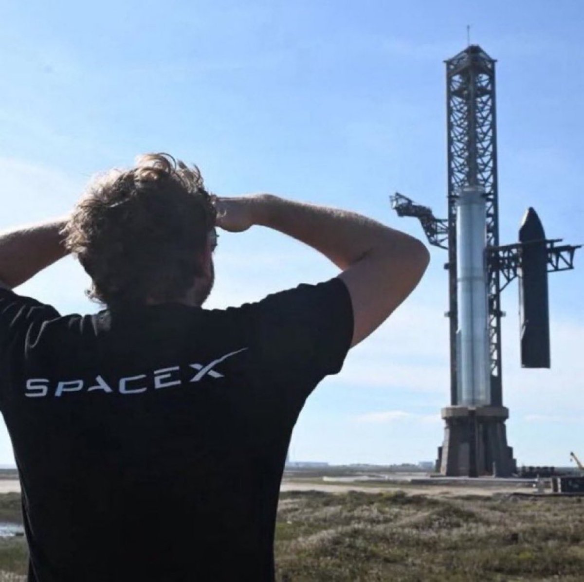 BTUPDATES10's tweet photo. Would you accept Elon Musks invitation to watch a Starship launch live with him?

Be honest! https://t.co/6fDHVcmiVg
