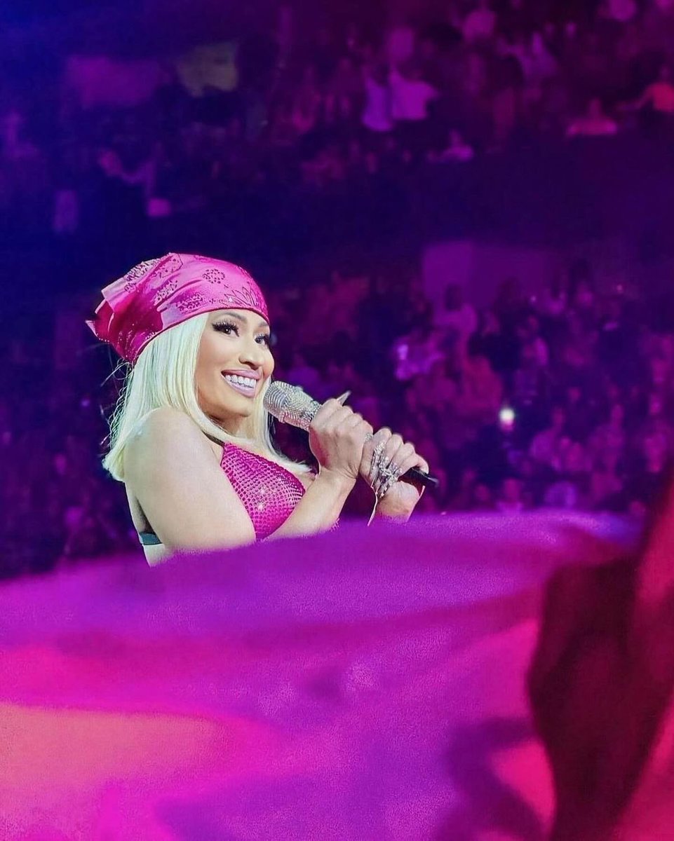 RosalinaFendi's tweet image. @NICKIMINAJ 's Pink Friday 2 World Tour is still the highest female rapper Tour to this date ✨🩷 

Generating over 100 million.The tour shattered records, averaging over $2 million per night with over 788,000 in attendance across North America, Europe. #Pinkfriday2Tour