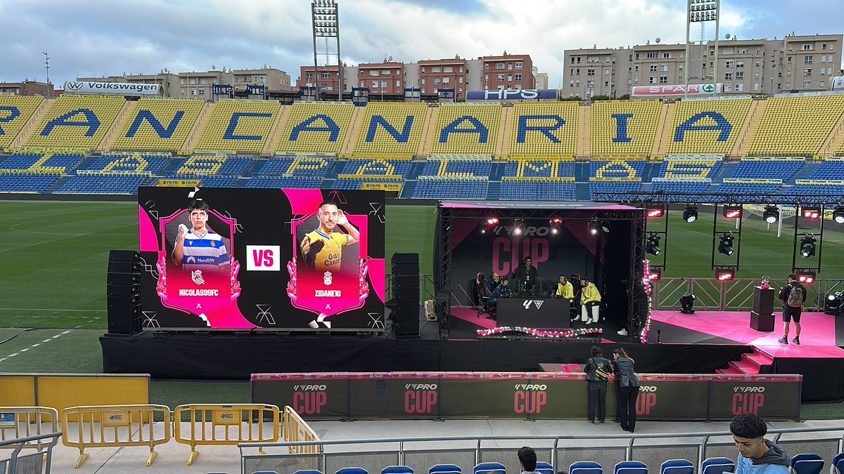 Las Palmas Unity 🔥 tweet media