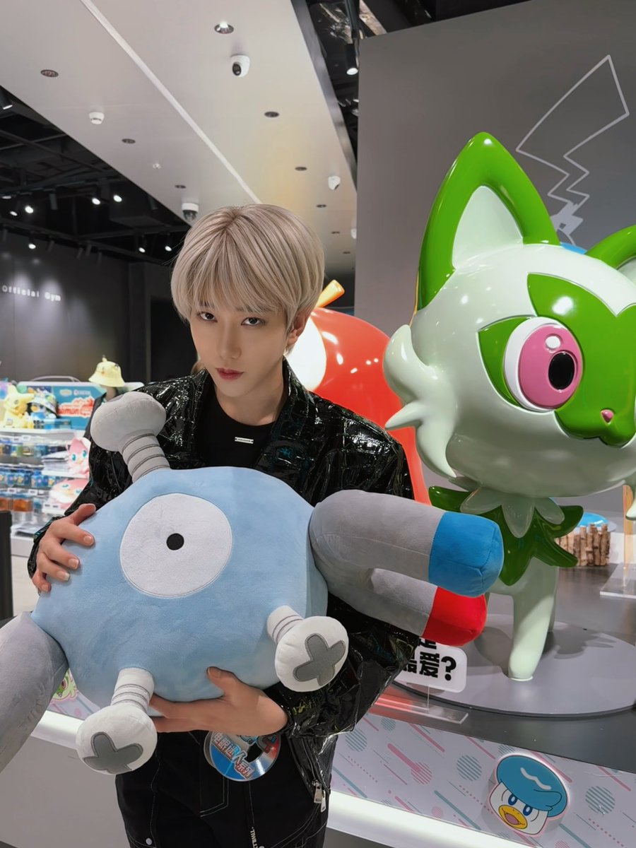 Calizhen's tweet photo. New Pokémon acquired 🧲✨
#pokemon #pokemonday2026 #pokémonday #Pokémon #男大学生 #Magnemite #ポケモン https://t.co/CdjYH0DdmD