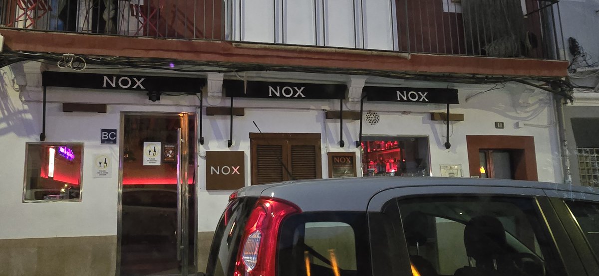 luiscarafiol's tweet photo. @SSantiagosegura Eres un crack Santiago. Te mando fotos de la sede regional de NOX en Palma de Mallorca 😂😂😂 https://t.co/TDFcRSobFT