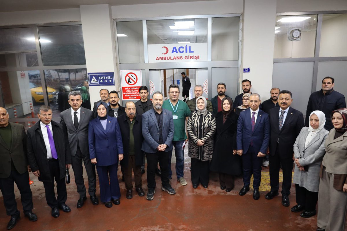 milhamigunbegi's tweet photo. 📍Mehmet Akif İnan Eğitim Araştırma Hastanesi

AK Parti Genel Merkez Kadın Kolları Başkanımız Sayın @tugbaisikercan, Genel Merkez Kadın Kolları MYK ve MKYK üyelerimiz, Milletvekillerimiz @ProfDrDusak, @malicevheri, @CYAZMAC, @HikmetBasak_63 ve MKYK Üyelerimiz ile birlikte 14 Mart Tıp Bayramı vesilesiyle Mehmet Akif İnan Eğitim ve Araştırma Hastanesi’ni ziyaret ederek fedakârca görev yapan hekimlerimiz ve sağlık çalışanlarımızın gününü kutladık.

Görevlerini büyük bir özveriyle yapan sağlık çalışanlarımıza minnettarız.

#RamazandaŞanlıurfa
#MilletimizleYolumuzBir
@Akparti @abuyukgumus @hakanaksu058 @farukaytek @AKKADINGM