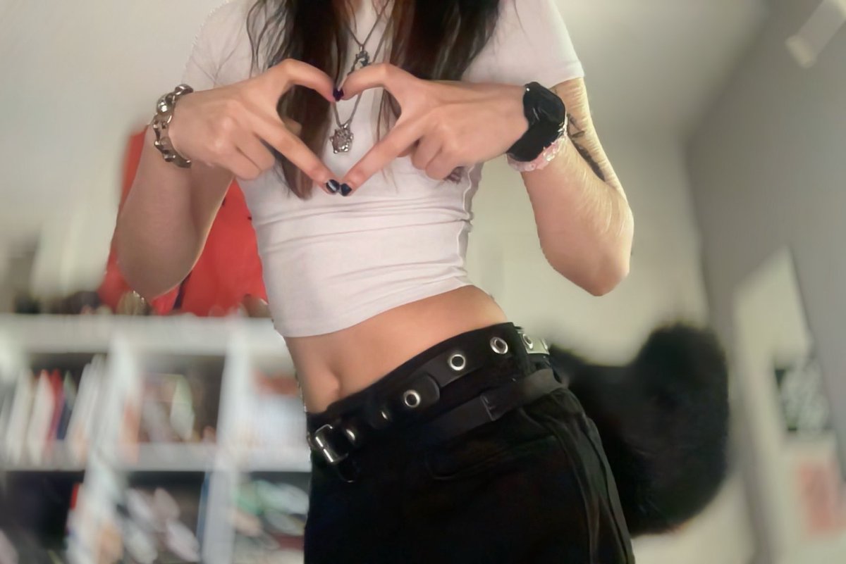 phesh 🪼⋆.ೃ࿔*:･ tweet media