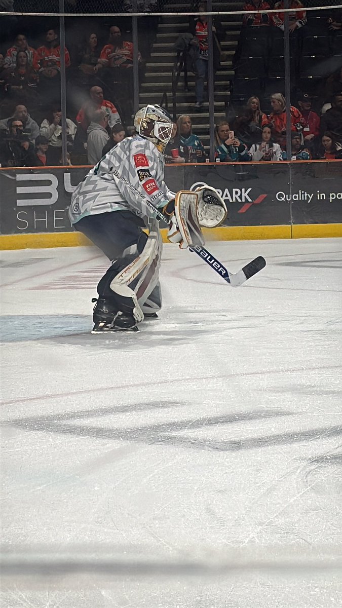 Lucy Staton🧡🏒🧡 tweet media