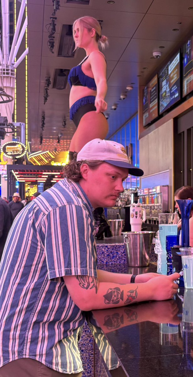 MR. MITCH tweet media