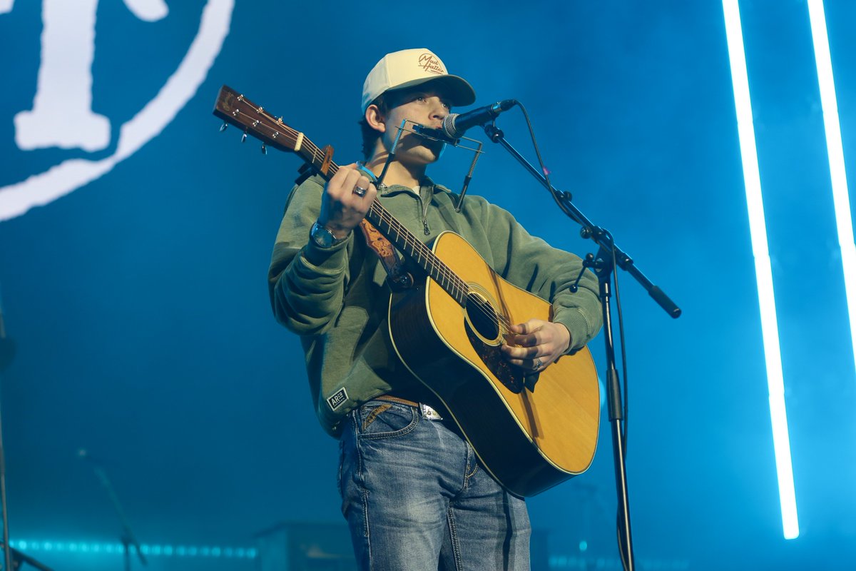 Country To Country Belfast tweet media