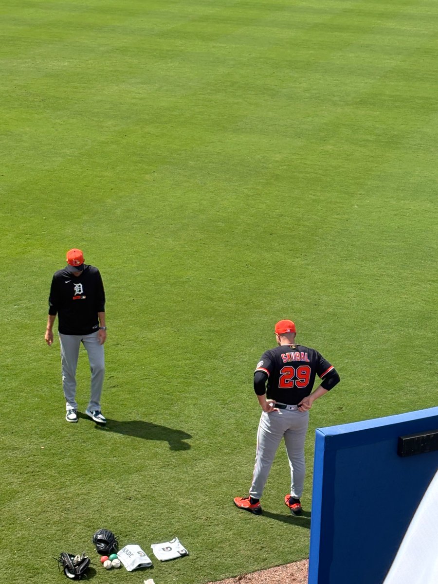 e_costantini's tweet photo. Eat em up Tigers. Skuuuuuuuuuuuuuuuubs was dealin. And great to see Max. 🐅🐅 https://t.co/0kQ8rDKX6z
