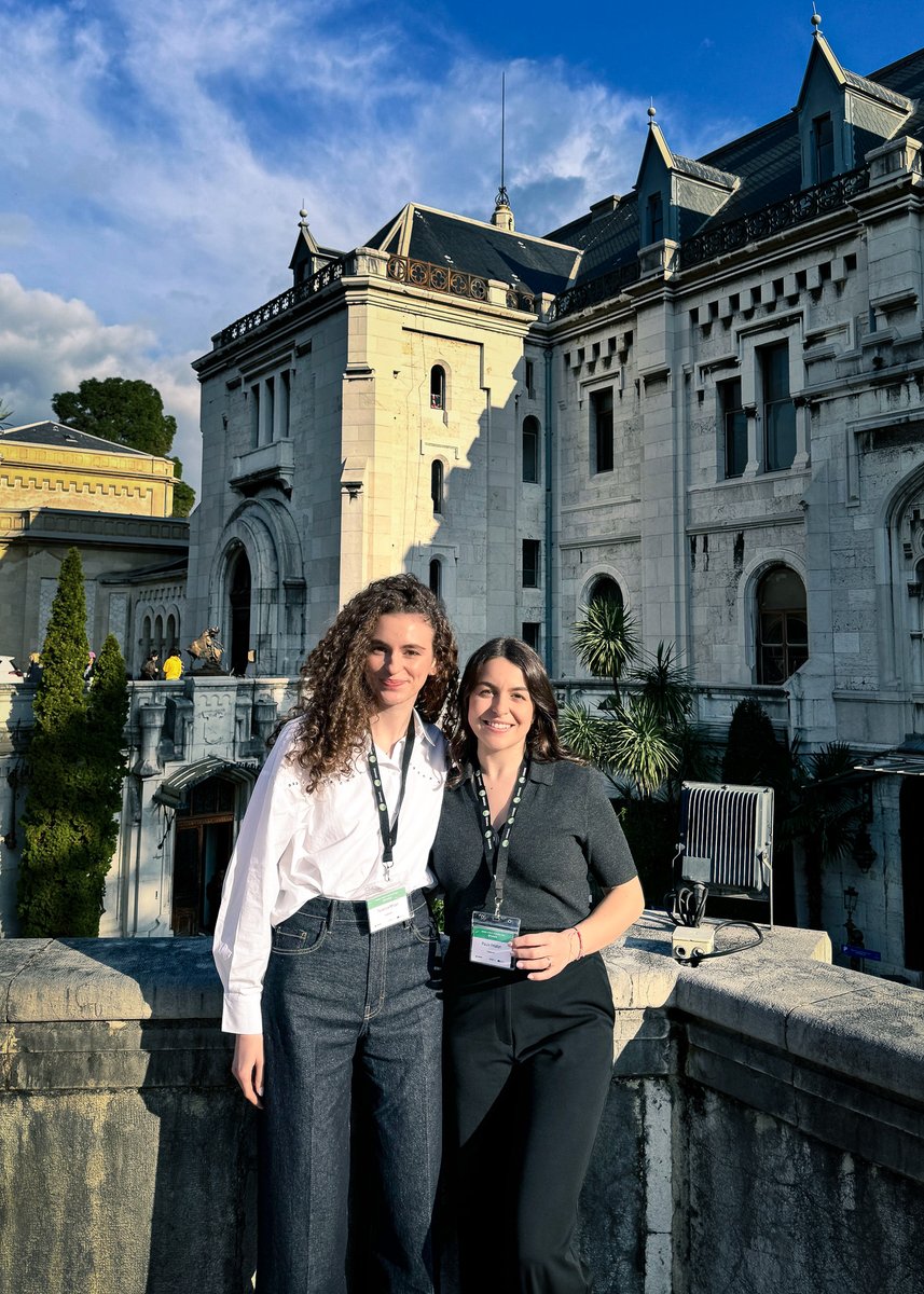 Codemart tweet media